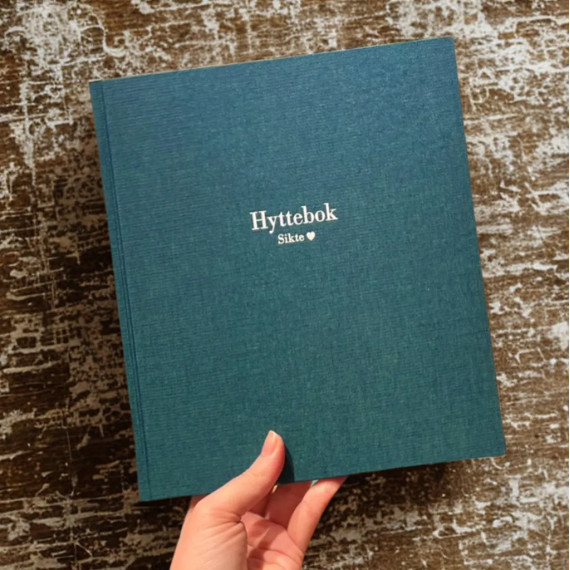 Hyttebok Emerald - Egen tekst