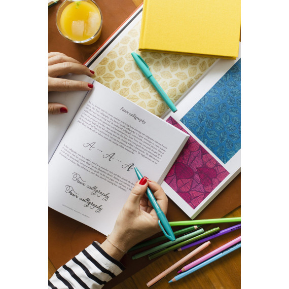 Hand Lettering Workbook Sand