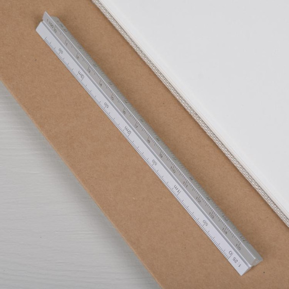 Linjal / Reduksjonslinjal Trekant Sølv 15cm