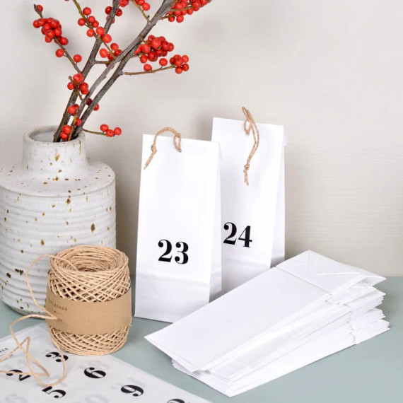Gavepose 8pk ∙ 8*22cm ∙ HVIT