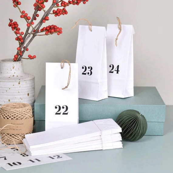 Klistremerker 1-24 Transparent med sorte tall